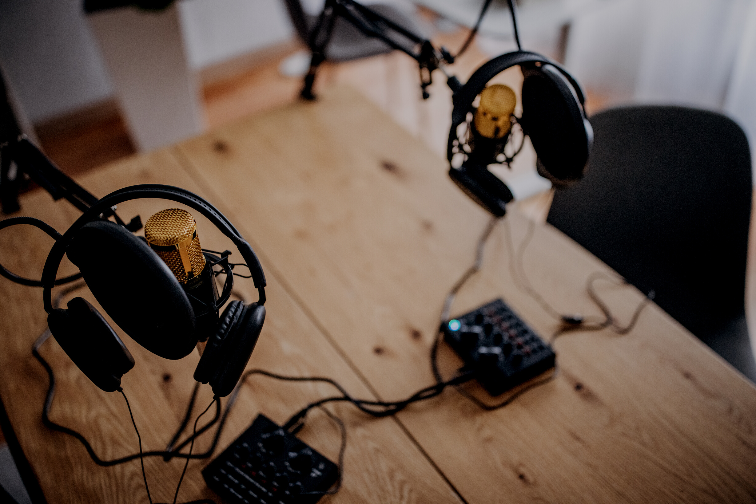 Podcast studio, audio equipment